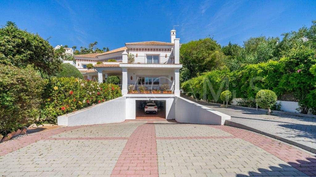 Chalet for sale in Benahavis