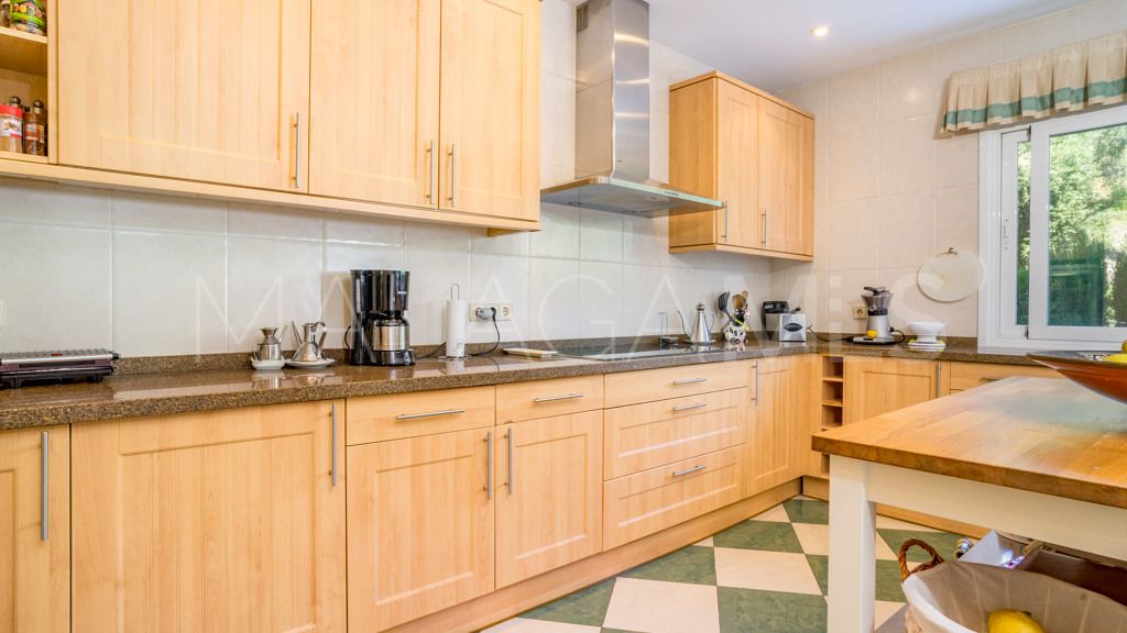 Chalet for sale in Benahavis