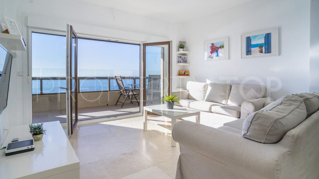 Apartment in Estepona for sale