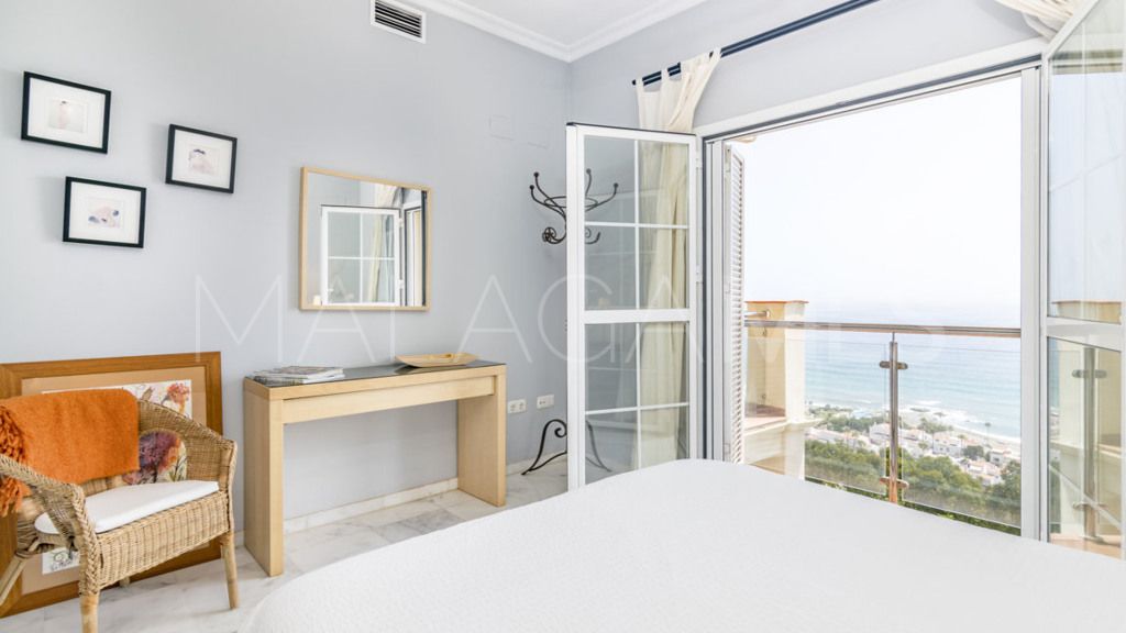 Ático for sale in Manilva with 3 bedrooms