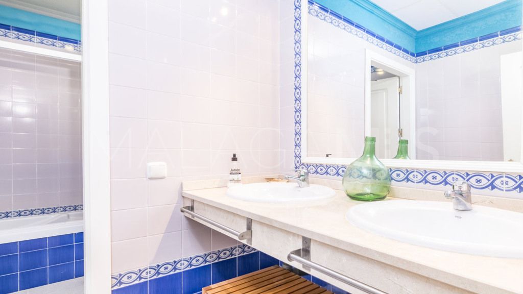 Ático for sale in Manilva with 3 bedrooms