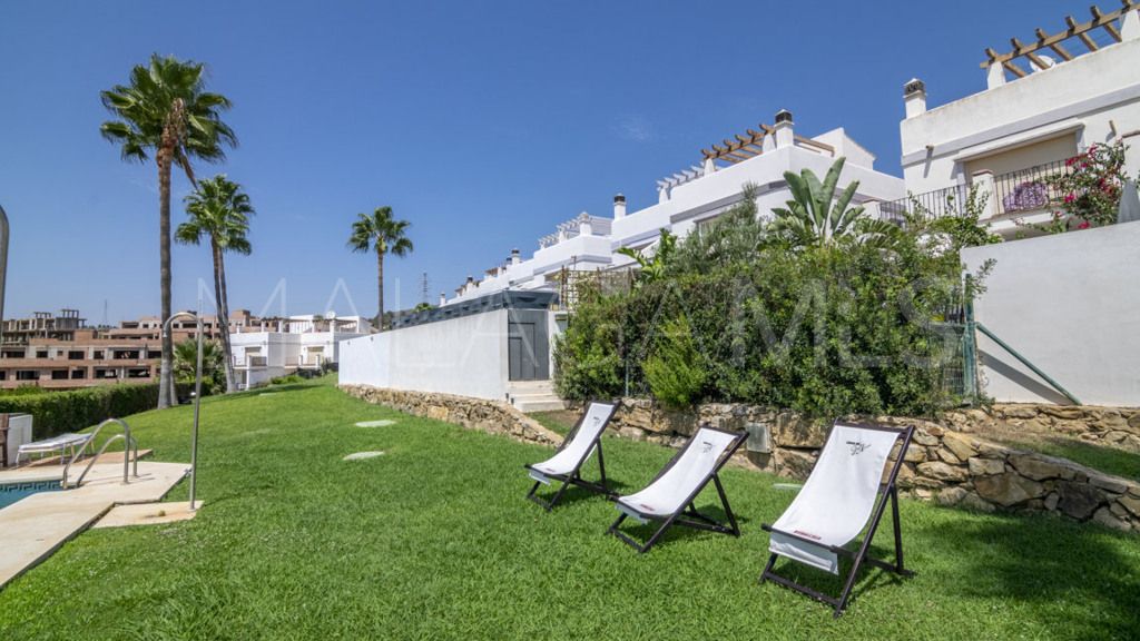 Chalet for sale in Estepona Golf de 4 bedrooms