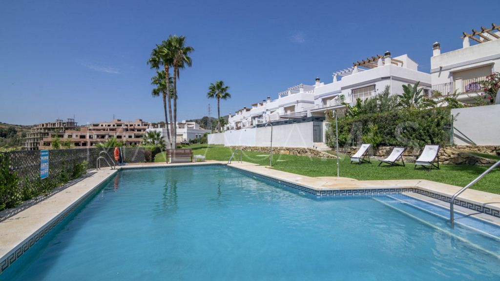 Chalet for sale in Estepona Golf de 4 bedrooms