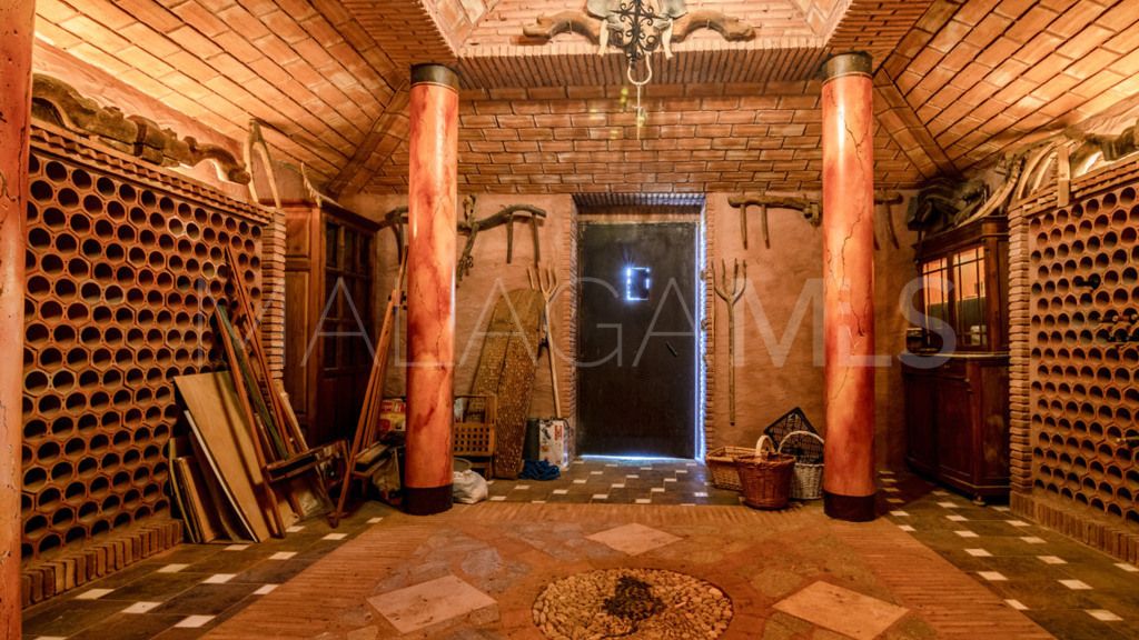 For sale 4 bedrooms chalet in New Golden Mile