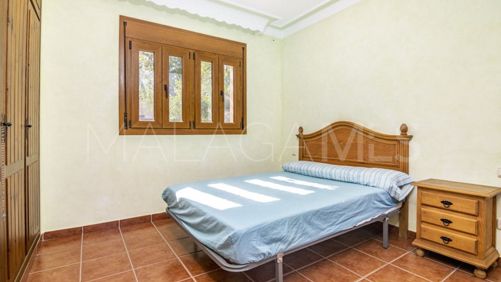 For sale 4 bedrooms chalet in New Golden Mile