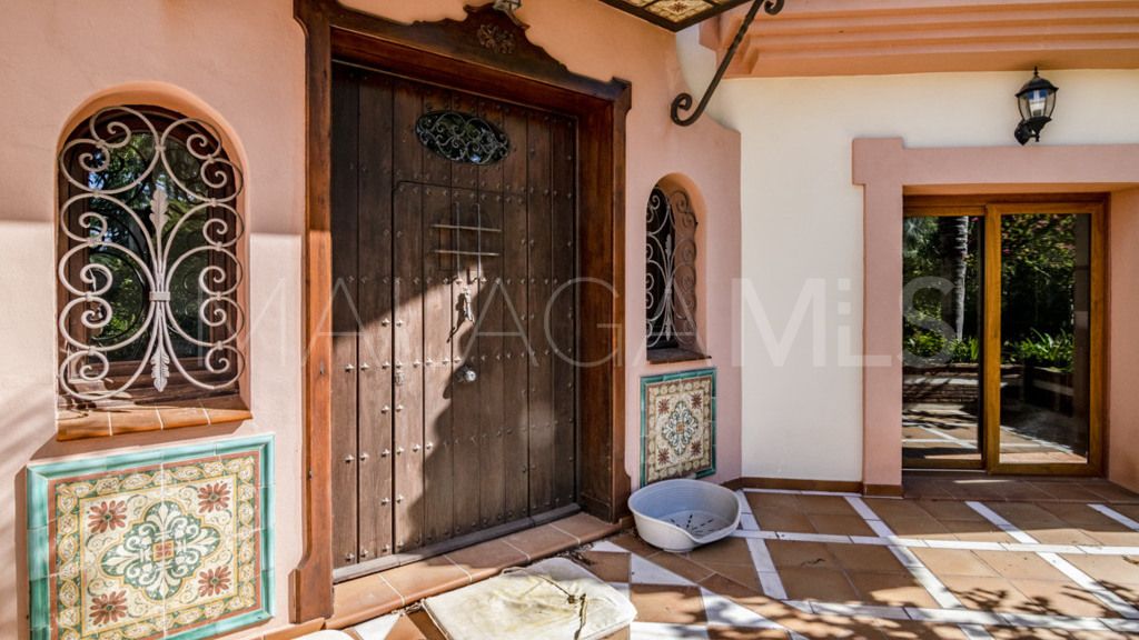 For sale 4 bedrooms chalet in New Golden Mile