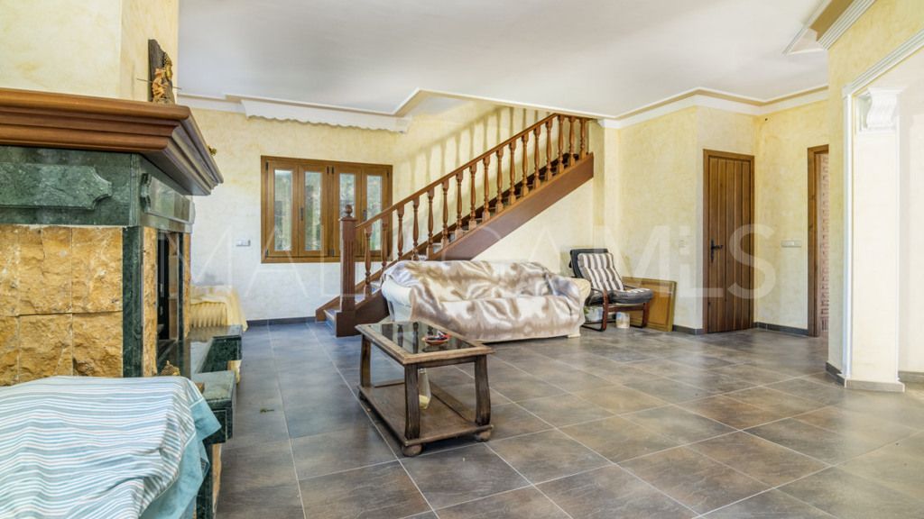For sale 4 bedrooms chalet in New Golden Mile