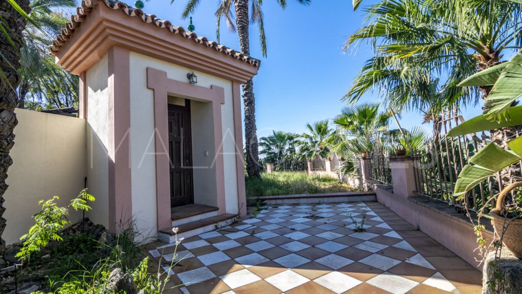 For sale 4 bedrooms chalet in New Golden Mile