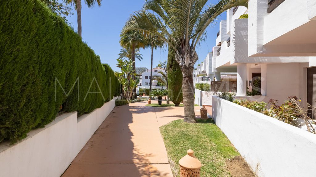 Apartamento for sale in Costalita with 3 bedrooms
