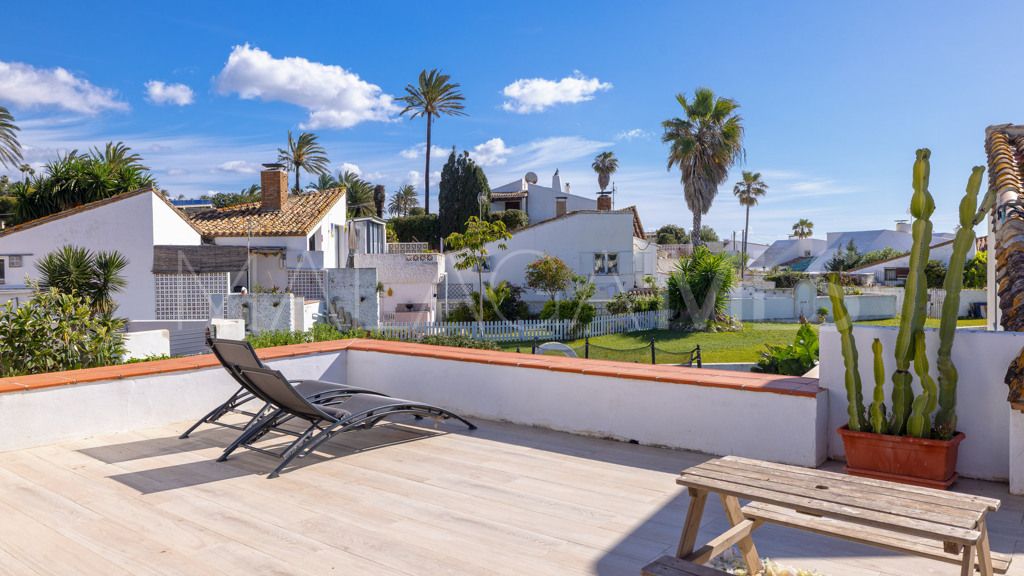 Chalet for sale in Bahia Dorada