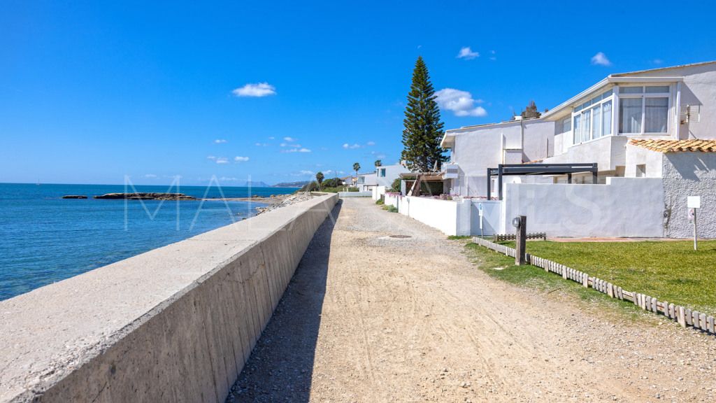 Chalet for sale in Bahia Dorada