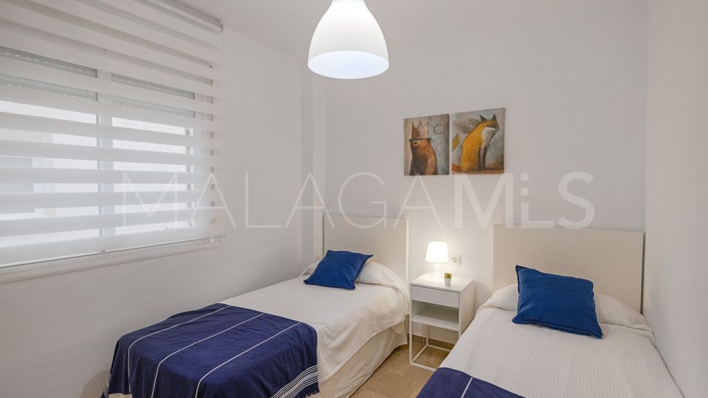 Lägenhet for sale in Estepona Puerto