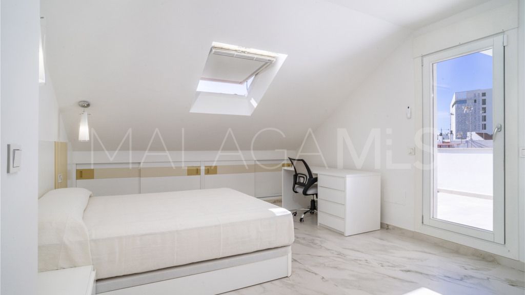 Chalet for sale in Estepona