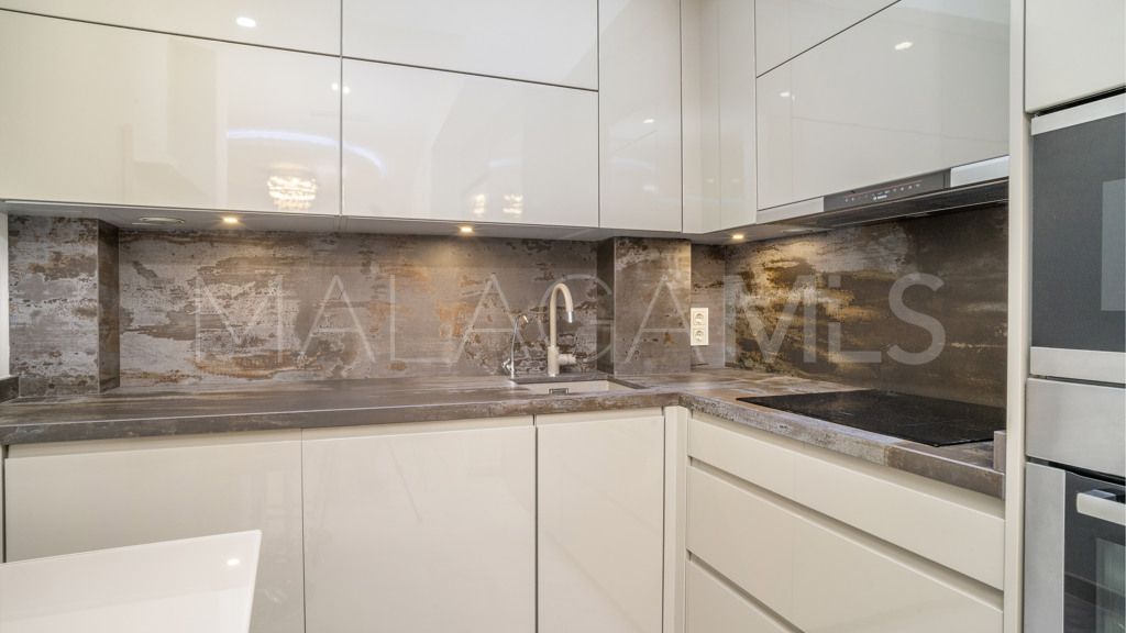 Chalet for sale in Estepona