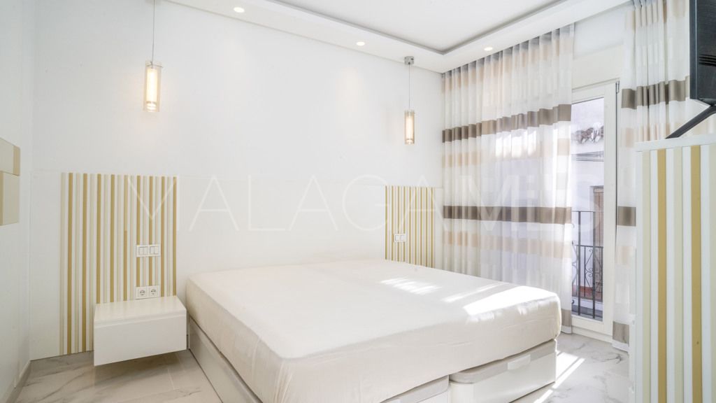 Chalet for sale in Estepona