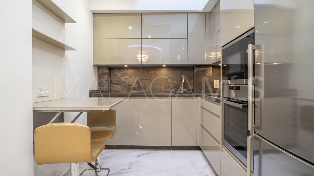 Chalet for sale in Estepona