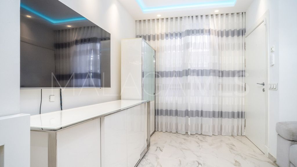 Chalet for sale in Estepona