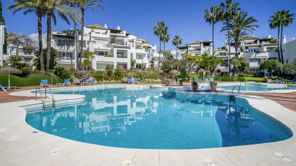 Lägenhet for sale in Alcazaba Beach