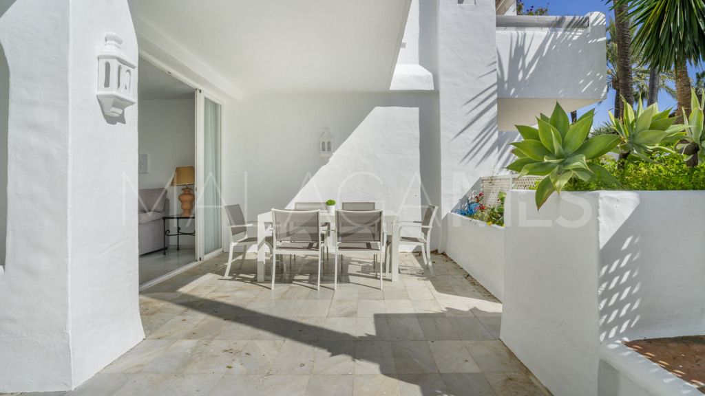 Lägenhet for sale in Alcazaba Beach