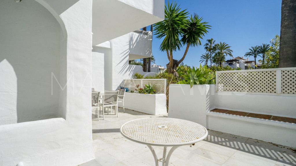 Lägenhet for sale in Alcazaba Beach