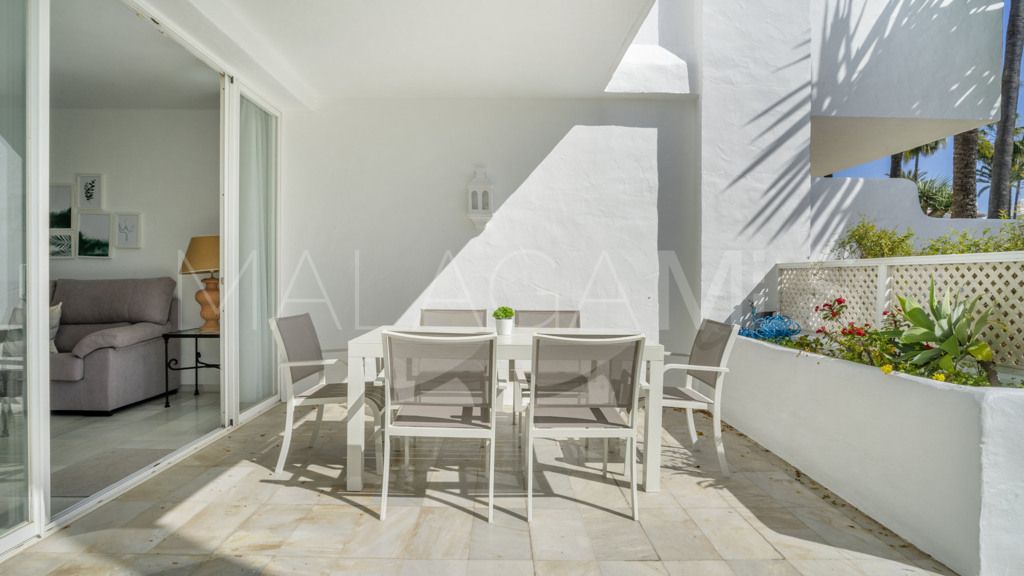 Lägenhet for sale in Alcazaba Beach