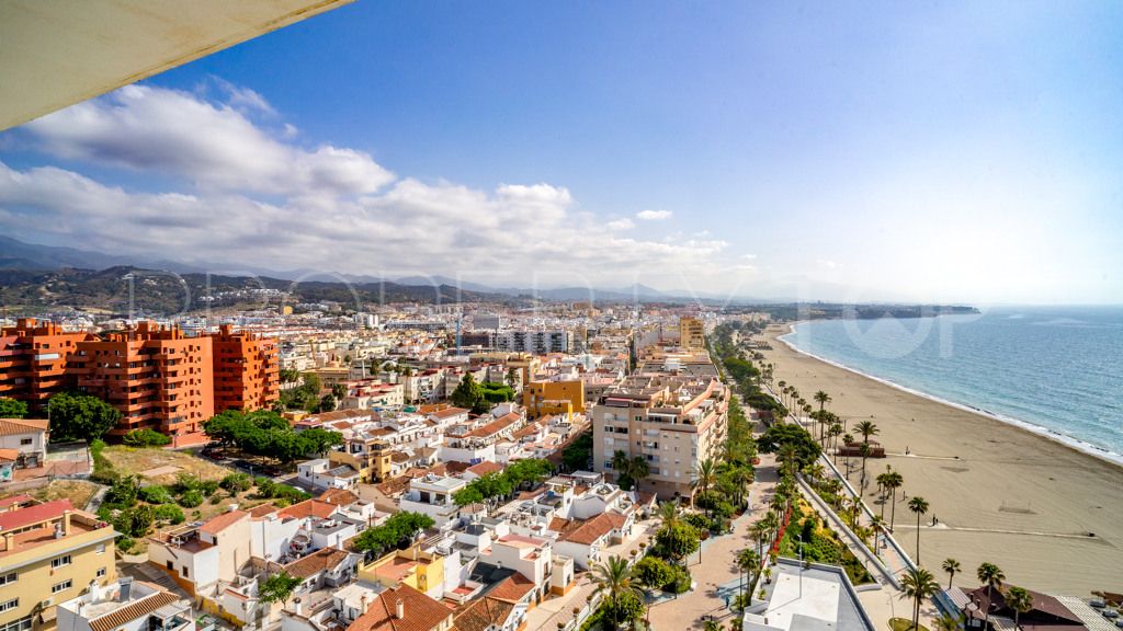 Estepona, chalet a la venta de 6 dormitorios