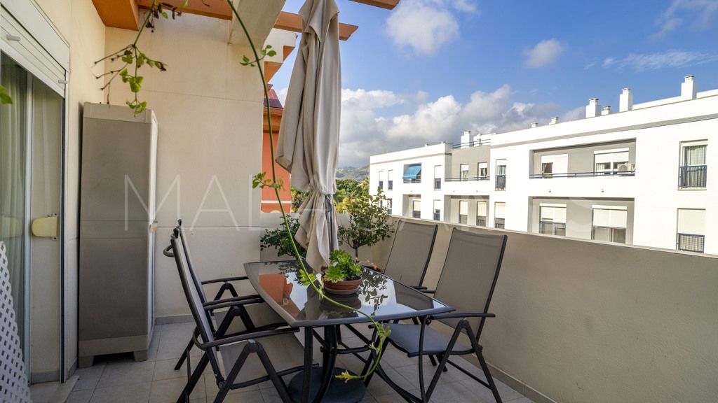 4 bedrooms apartment in Estepona Puerto for sale