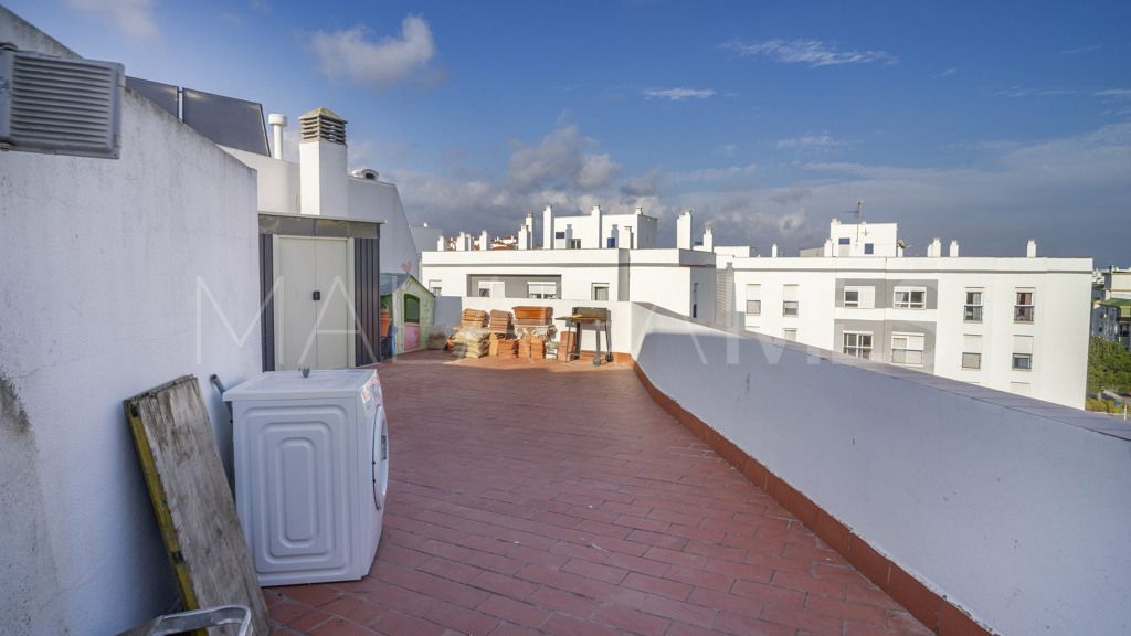 4 bedrooms apartment in Estepona Puerto for sale