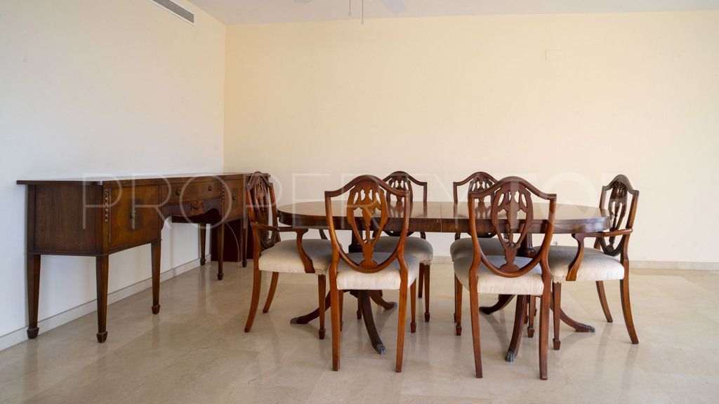 Apartment for sale in Puerto La Duquesa with 5 bedrooms