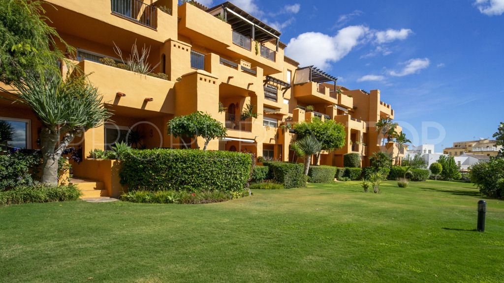 Apartment for sale in Puerto La Duquesa with 5 bedrooms