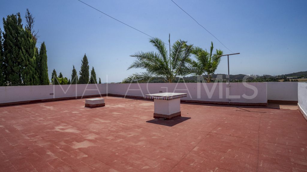 Chalet for sale in Estepona