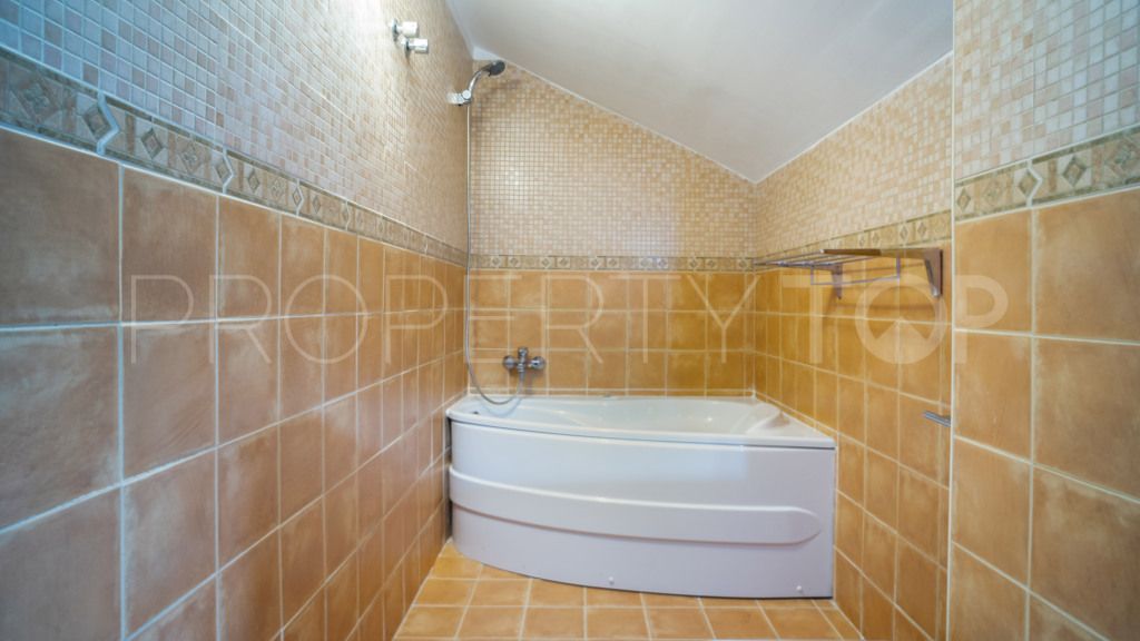 For sale apartment with 4 bedrooms in Cancelada