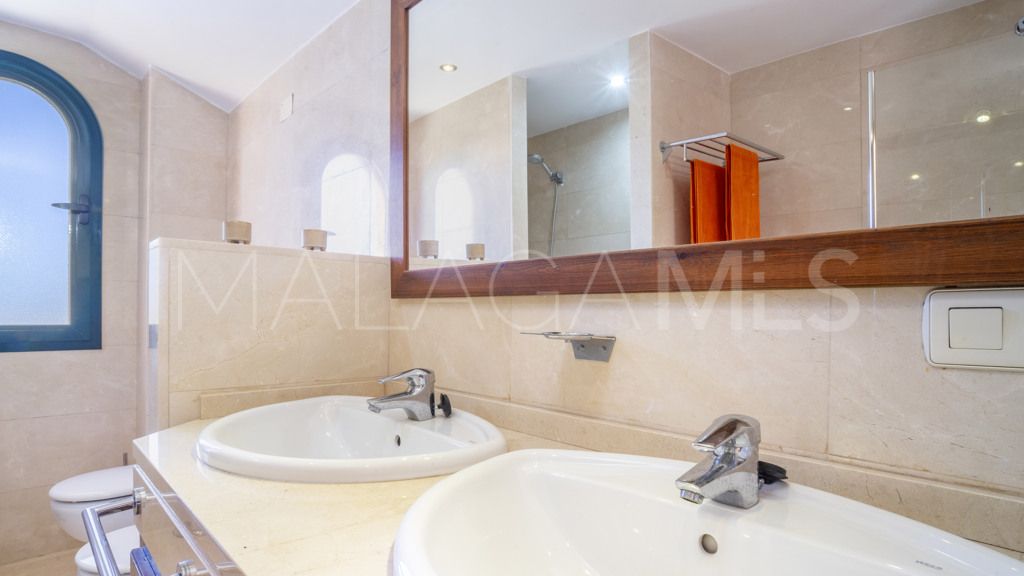 For sale apartment with 4 bedrooms in Cancelada