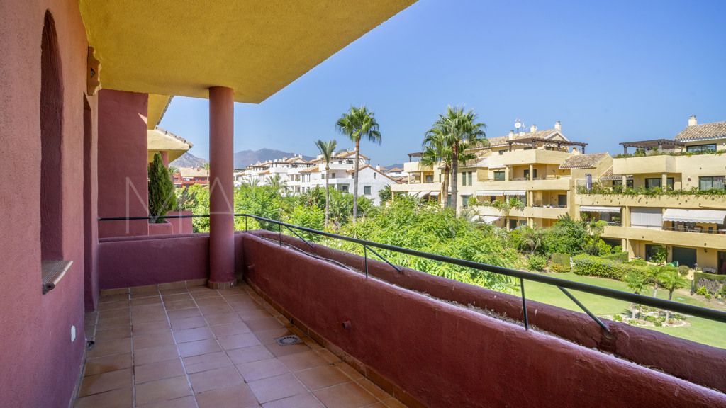 For sale apartment with 4 bedrooms in Cancelada