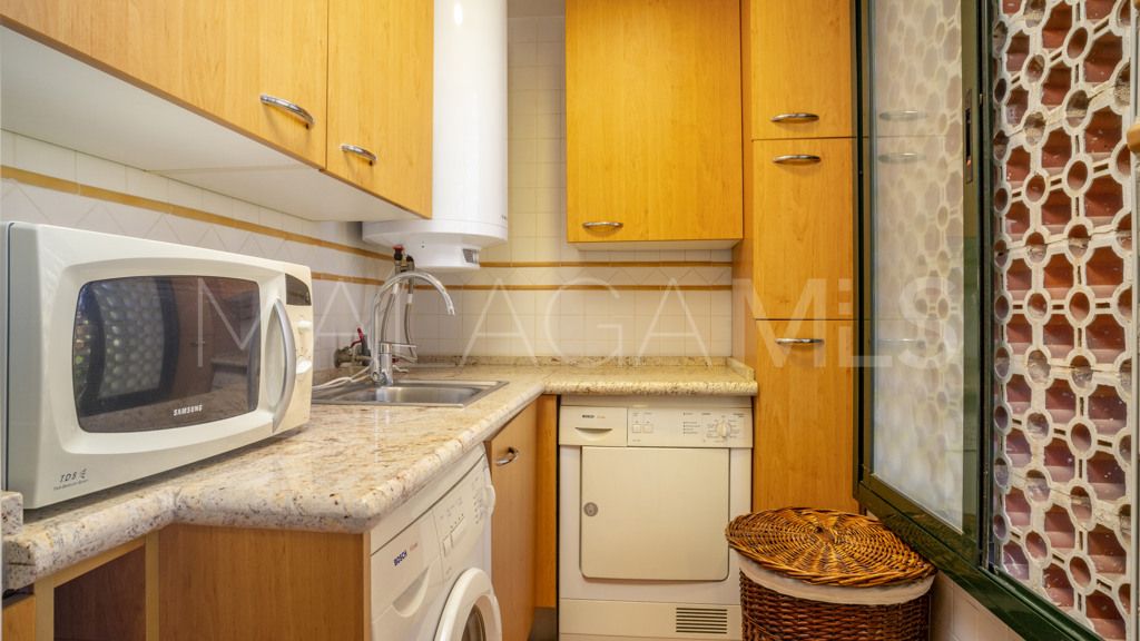 For sale apartment with 4 bedrooms in Cancelada