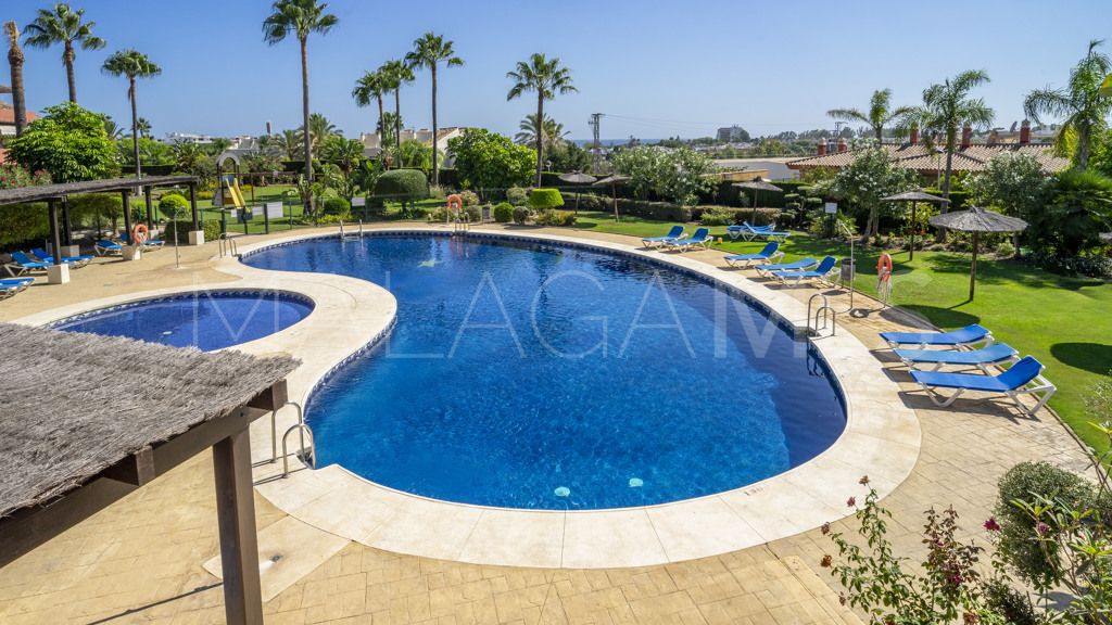 For sale apartment with 4 bedrooms in Cancelada