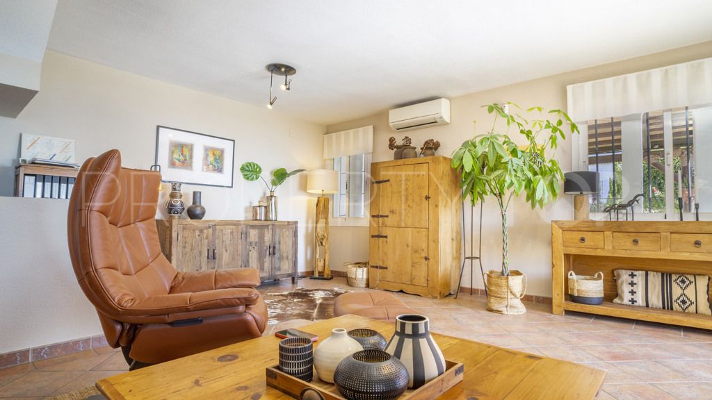 For sale 3 bedrooms chalet in Casares Playa