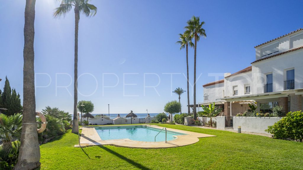 For sale 3 bedrooms chalet in Casares Playa