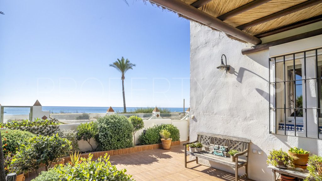 For sale 3 bedrooms chalet in Casares Playa