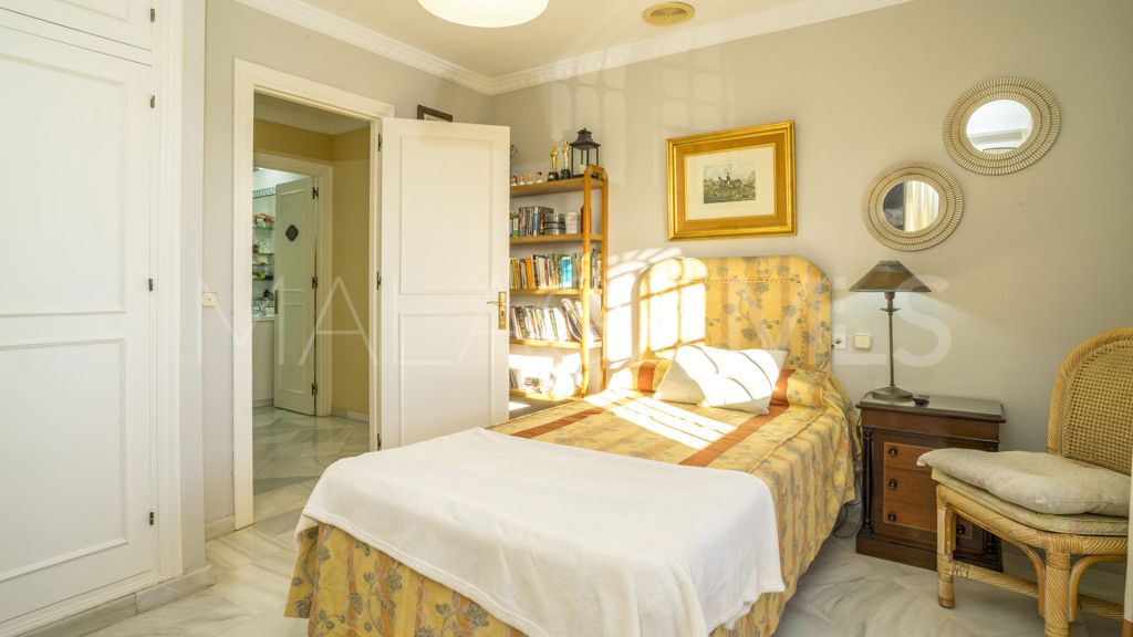 Chalet for sale in Estepona Puerto