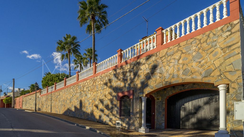 Chalet for sale in Estepona Puerto