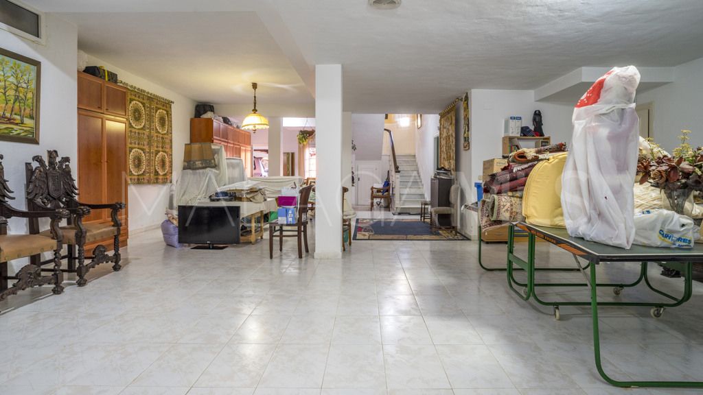 Chalet for sale in Estepona Puerto