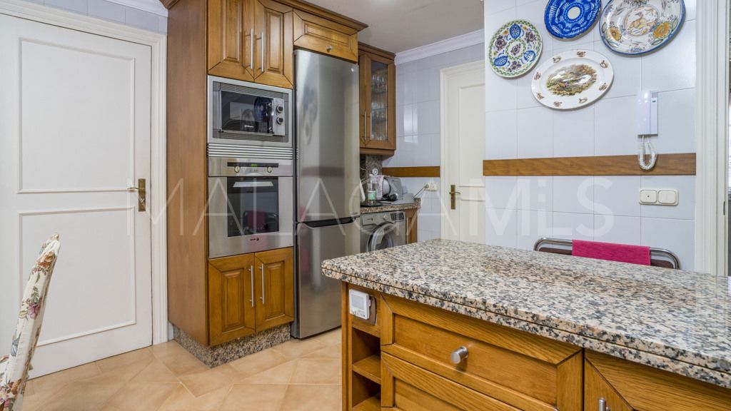 Chalet for sale in Estepona Puerto