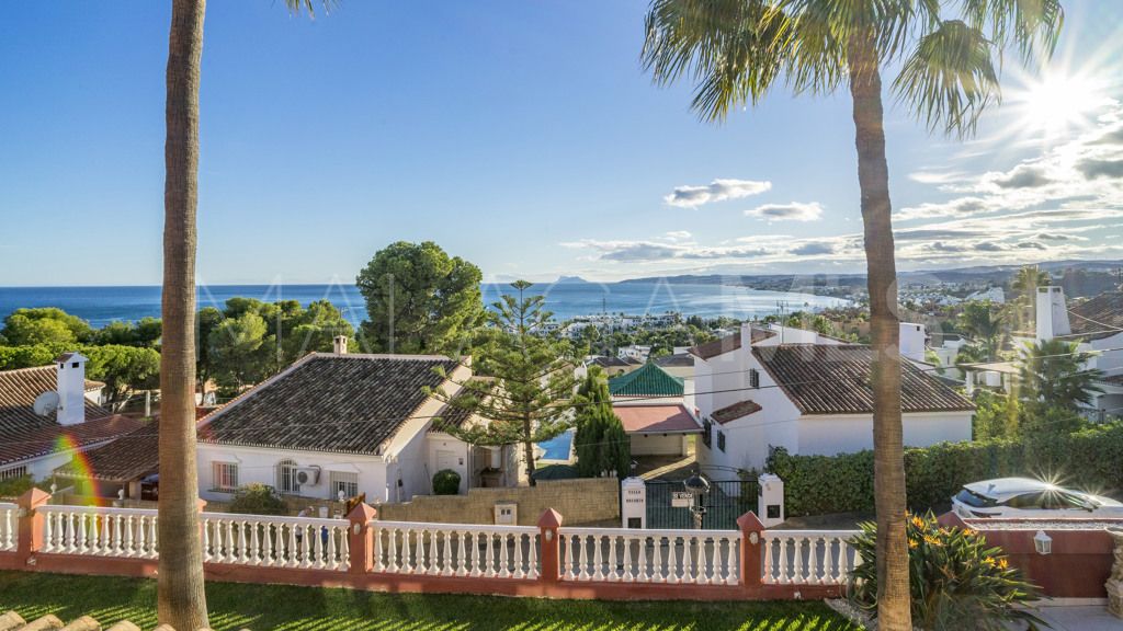Chalet for sale in Estepona Puerto