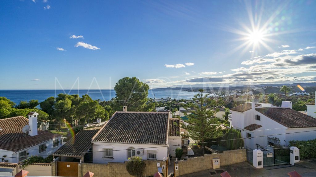 Chalet for sale in Estepona Puerto