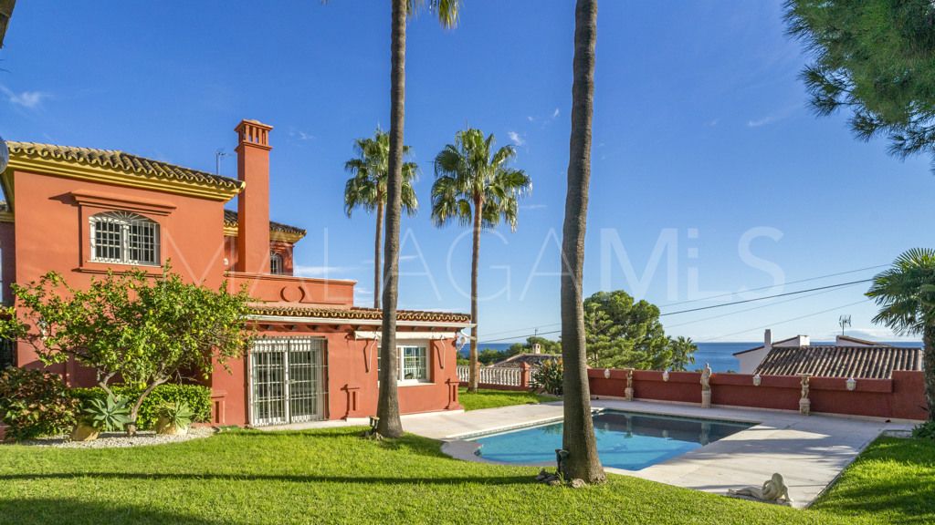 Chalet for sale in Estepona Puerto