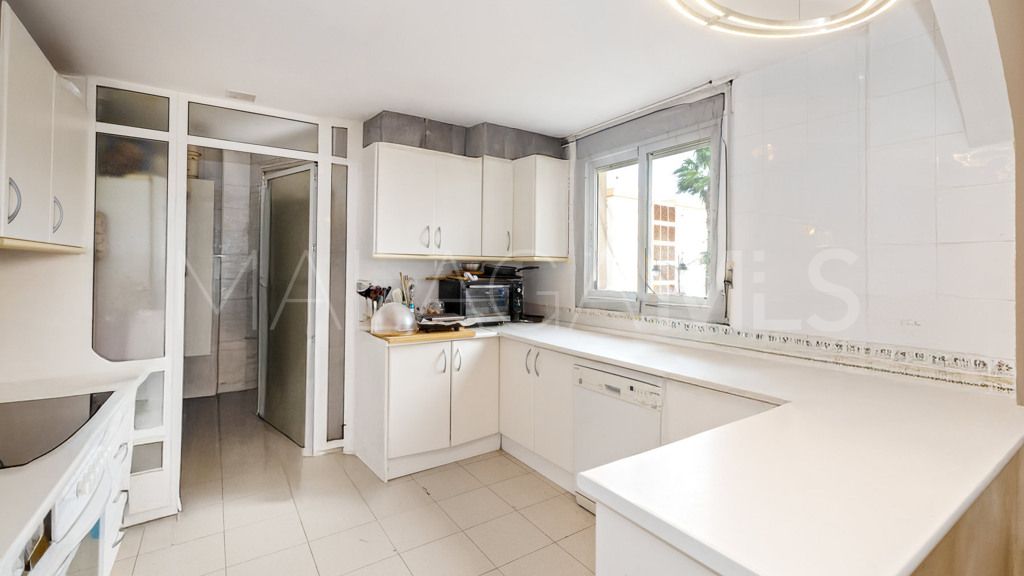 Appartement for sale in Estepona Puerto