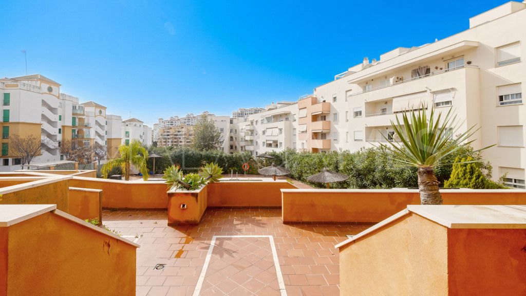 Appartement for sale in Estepona Puerto