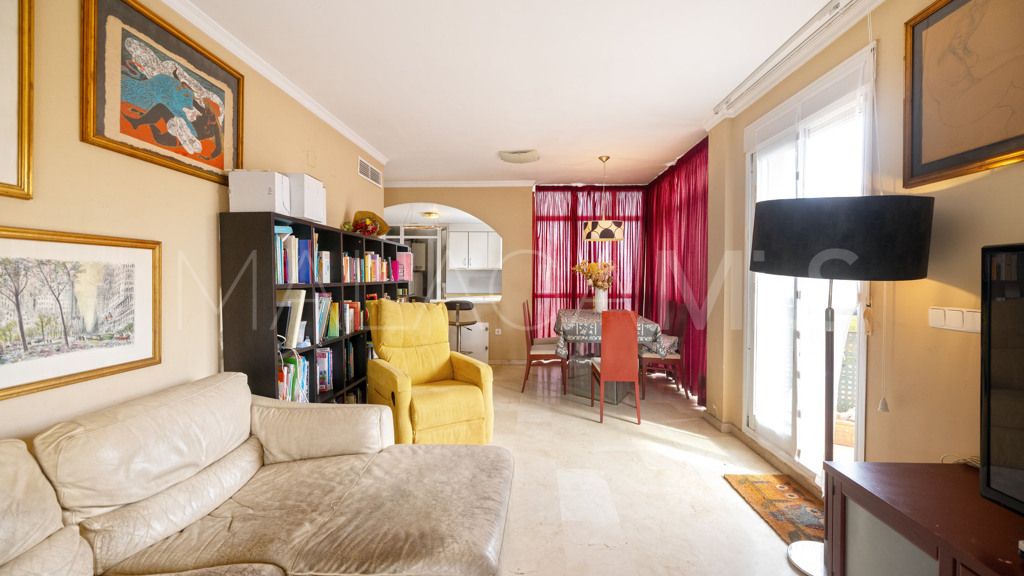 Appartement for sale in Estepona Puerto