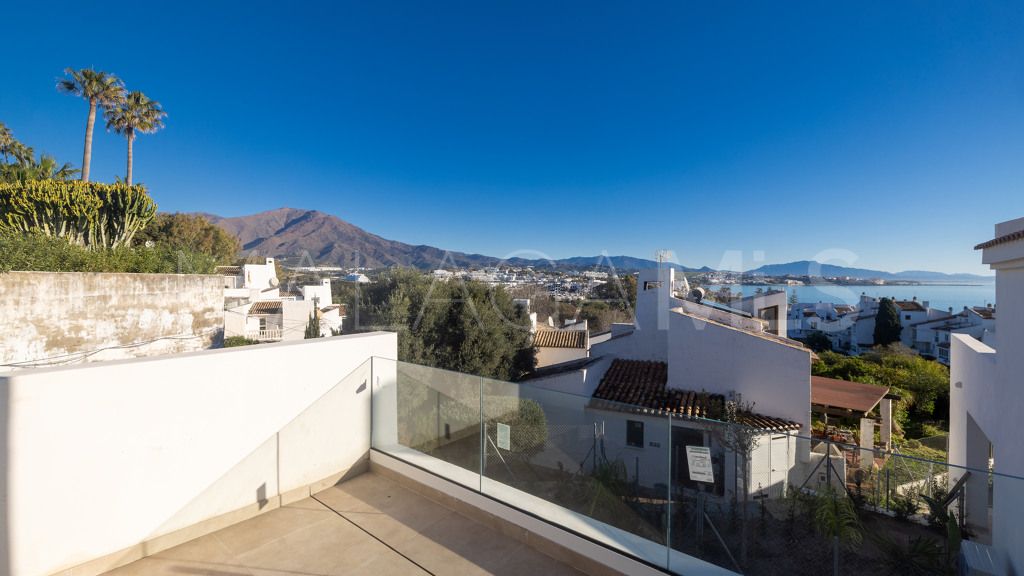 Chalet for sale in Bahia Dorada